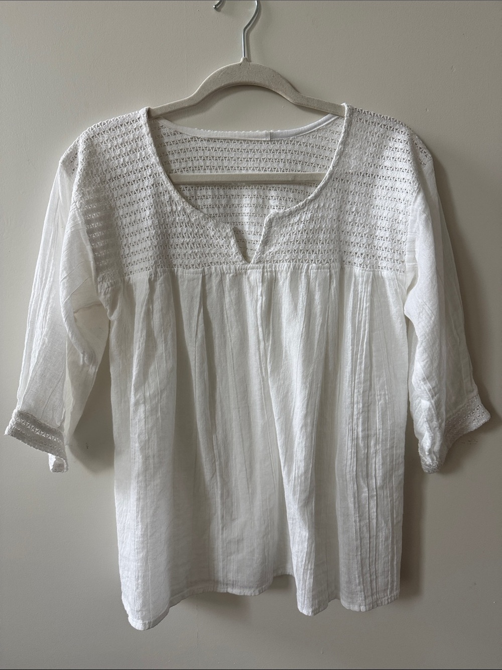 Boho Artisan Inspired Made in Mexico Women's White Peasant Top